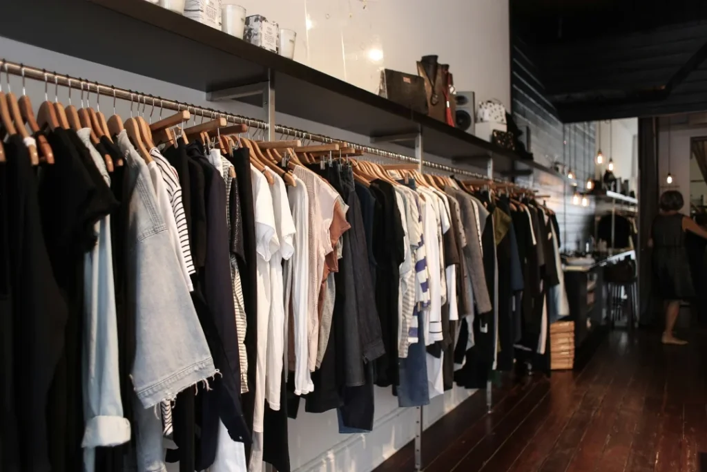 Start A Clothing Line in Pakistan, Tips by Rijiz