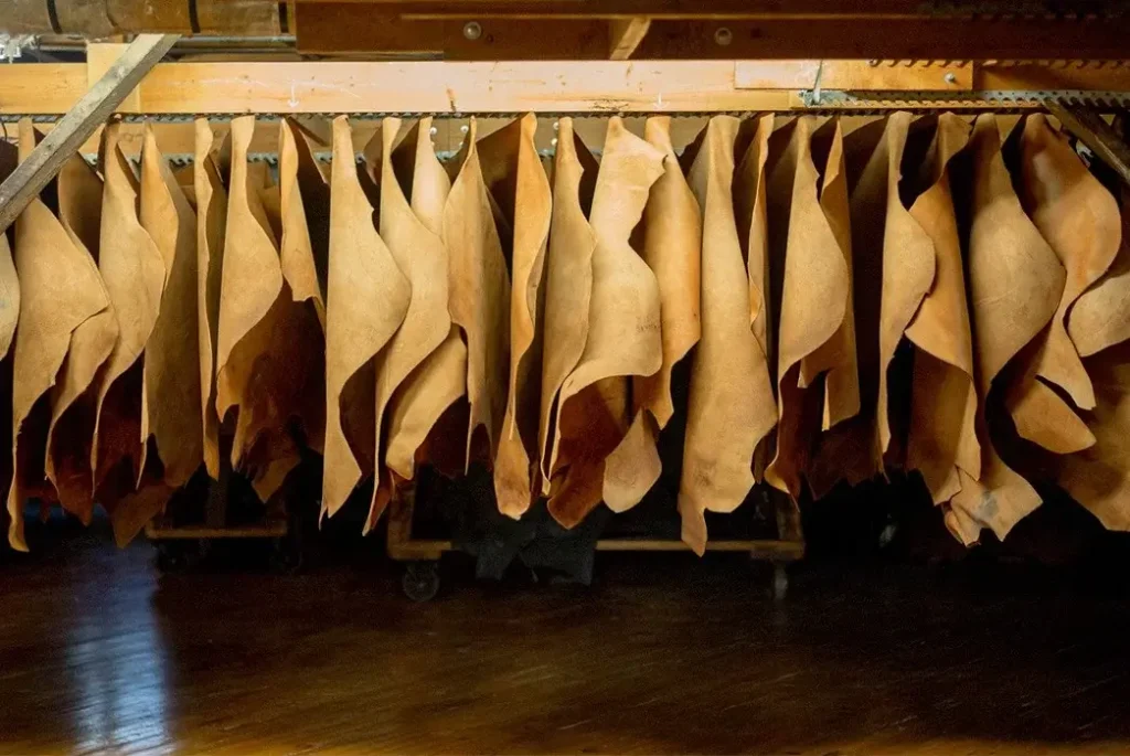 How is leather made in Pakistan